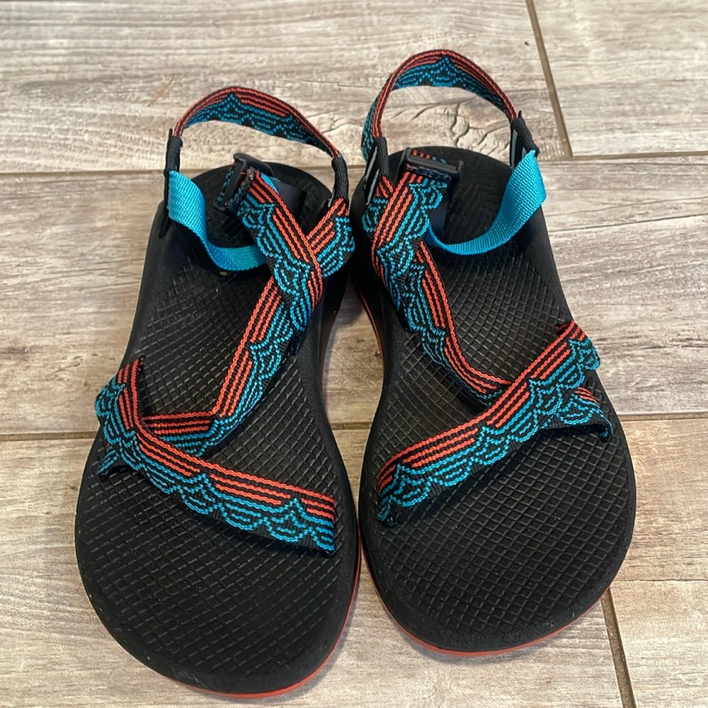 Chacos size 8 unisex